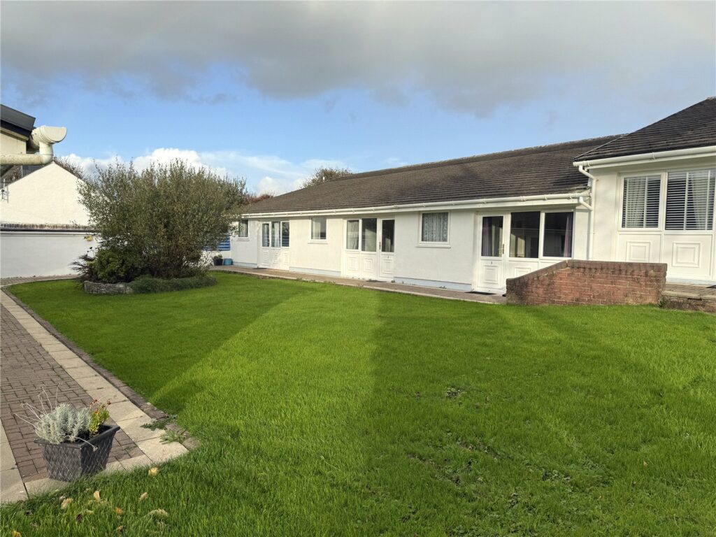 Manorbier, Pembrokeshire, SA70 8QN