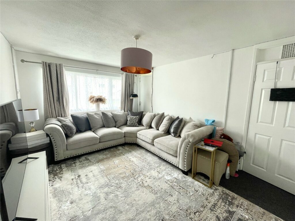 Peregrine Close, Haverfordwest, Pembrokeshire, SA61 2TG