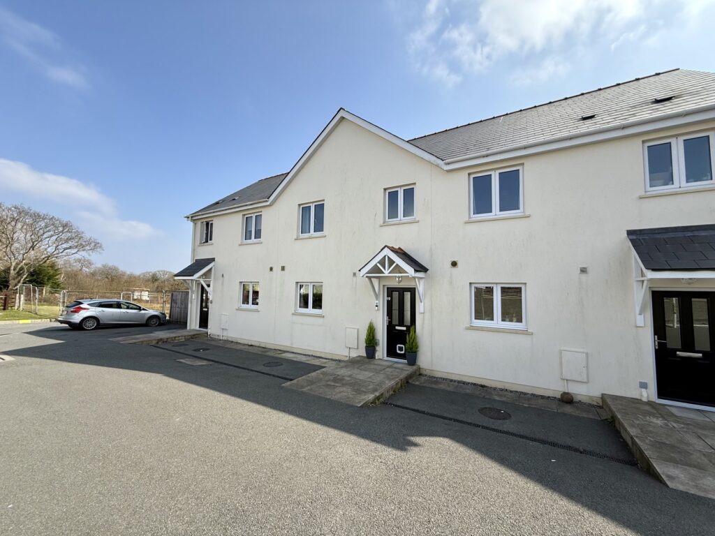 Leven Close, Hook, Haverfordwest, Pembrokeshire, SA62 4LF