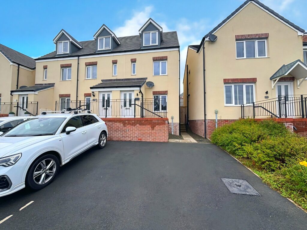 Yeoman Avenue, Haverfordwest, Pembrokeshire, SA61 1FD