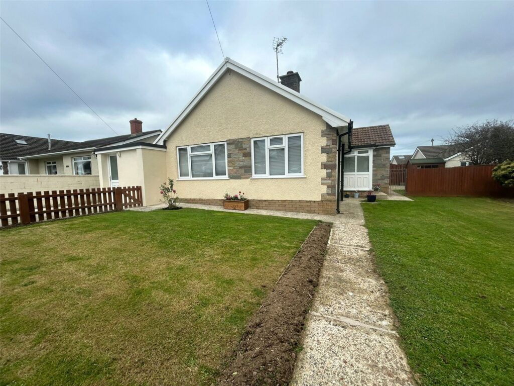 Maesgwyn Road, Fishguard, Pembrokeshire, SA65 9BE