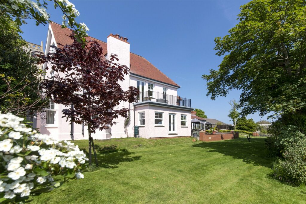 Sandhurst Road, Milford Haven, Pembrokeshire, SA73 3JU