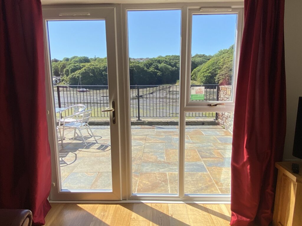 Castle Hall Road, Blackbridge, Milford Haven, Pembrokeshire, SA73 1DJ