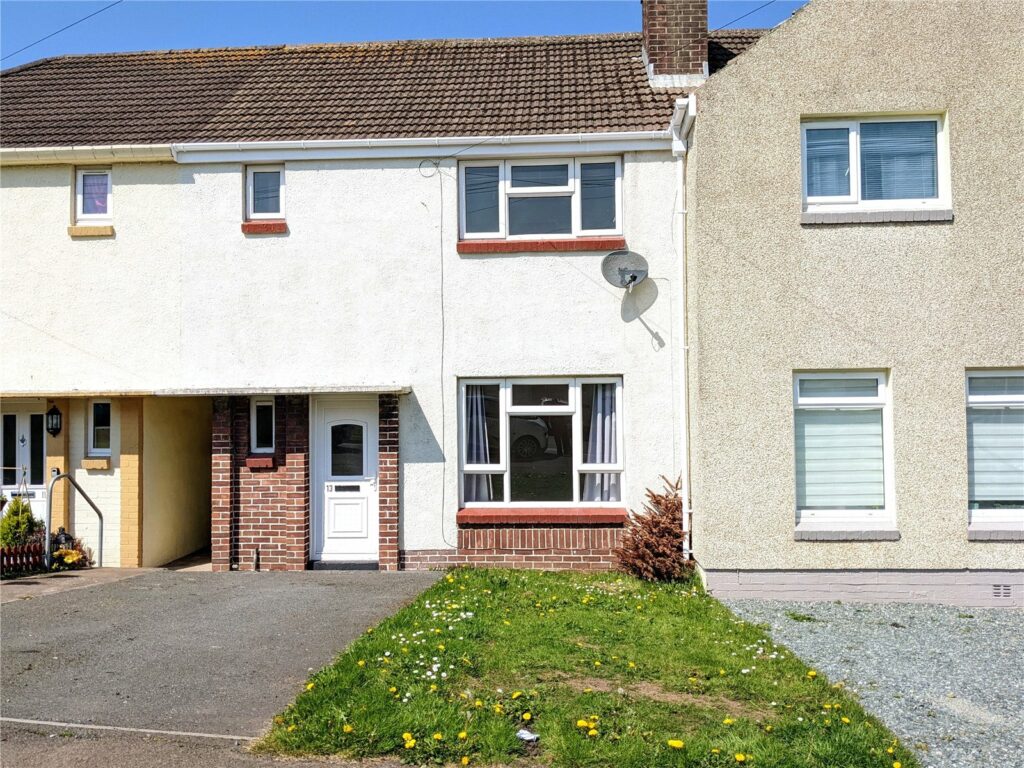 St Lawrence Avenue, Hakin, Milford Haven, Pembrokeshire, SA73 3NA