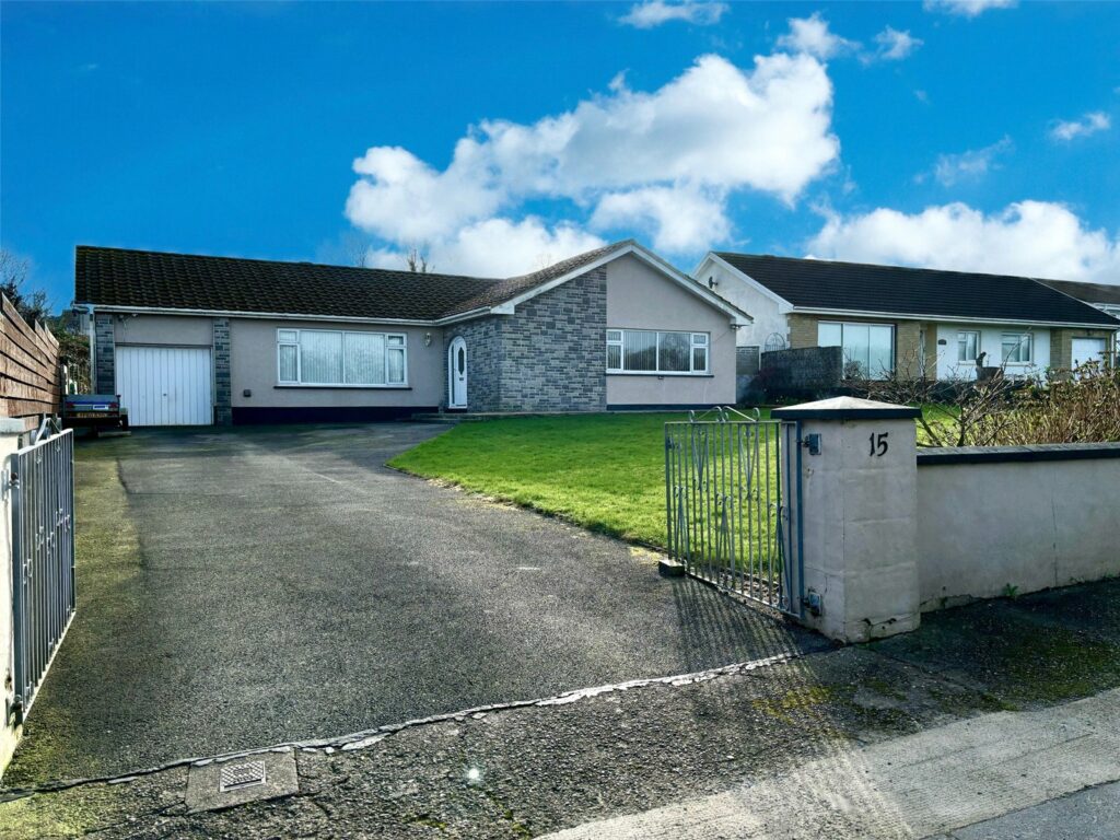 Westfield Drive, Neyland, Milford Haven, Pembrokeshire, SA73 1SB