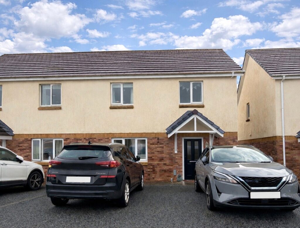 Cedar Terrace, Steynton, Milford Haven, Pembrokeshire, SA73 1EX