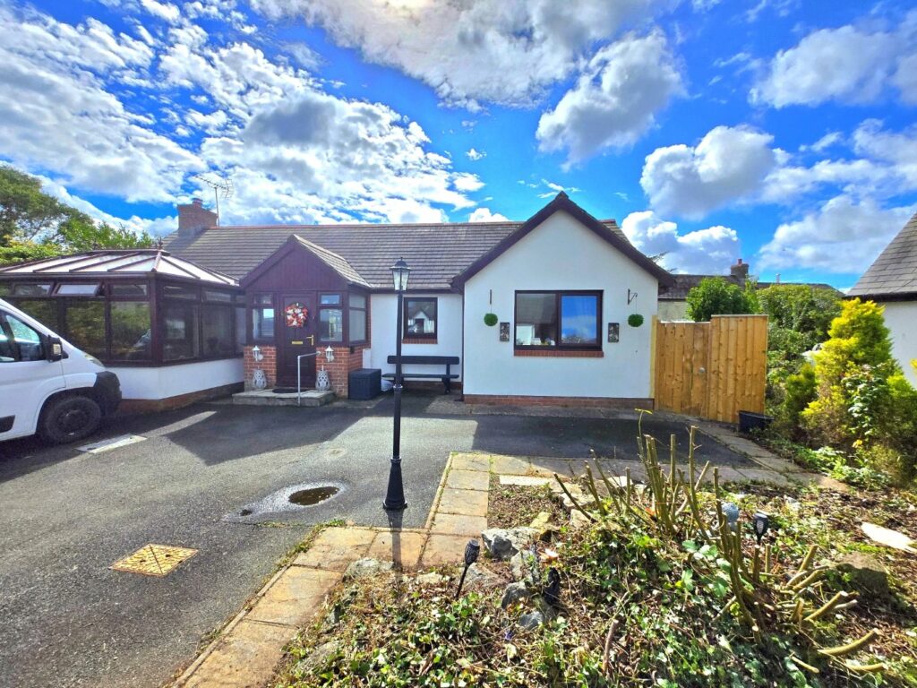 Greenwell Close, Crundale, Haverfordwest, Pembrokeshire, SA62 4EZ