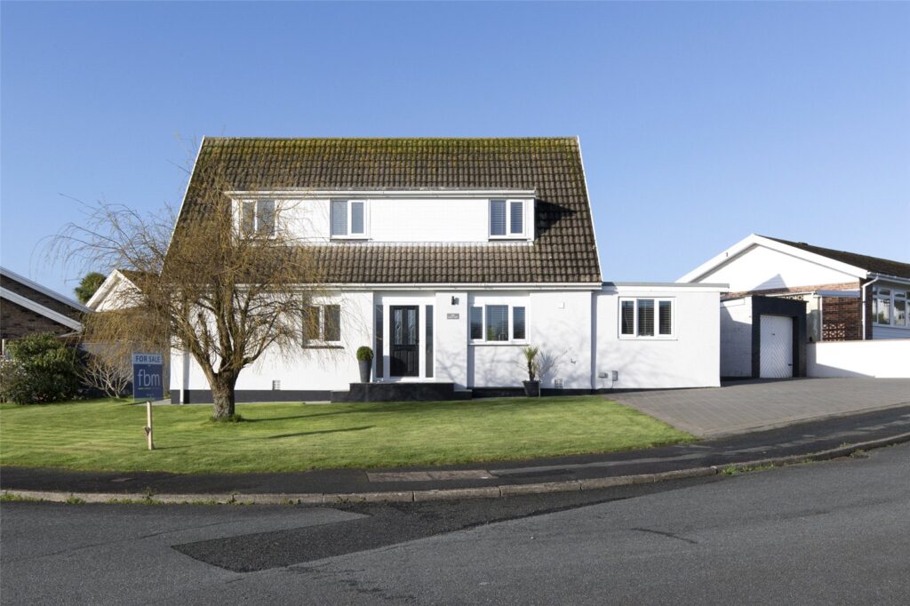 Caldy Way, Milford Haven, Sir Benfro, SA73 2RG