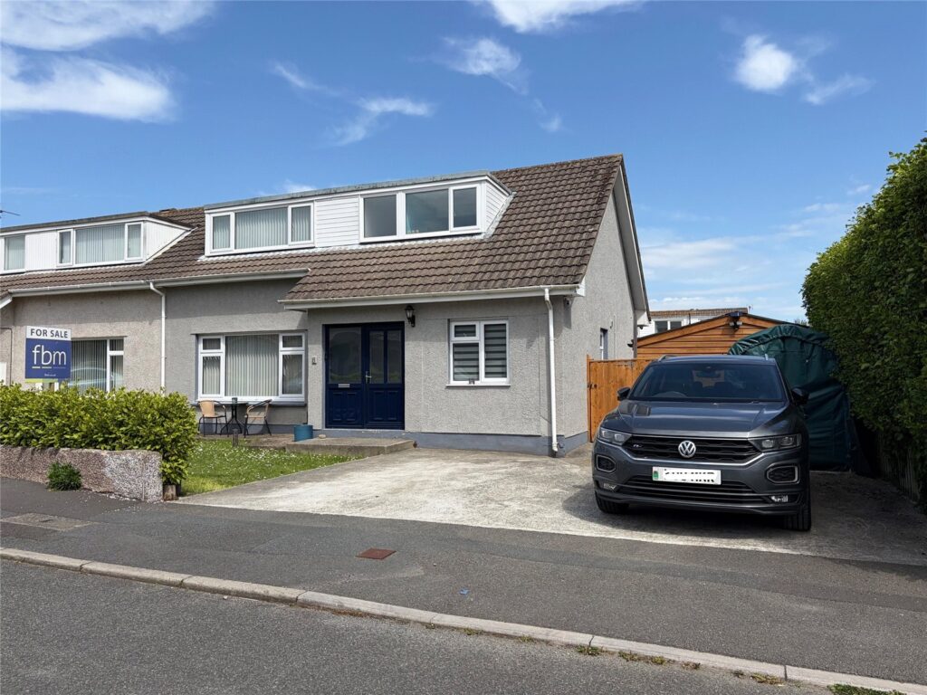 Green Close, Steynton, Milford Haven, Pembrokeshire, SA73 1AR