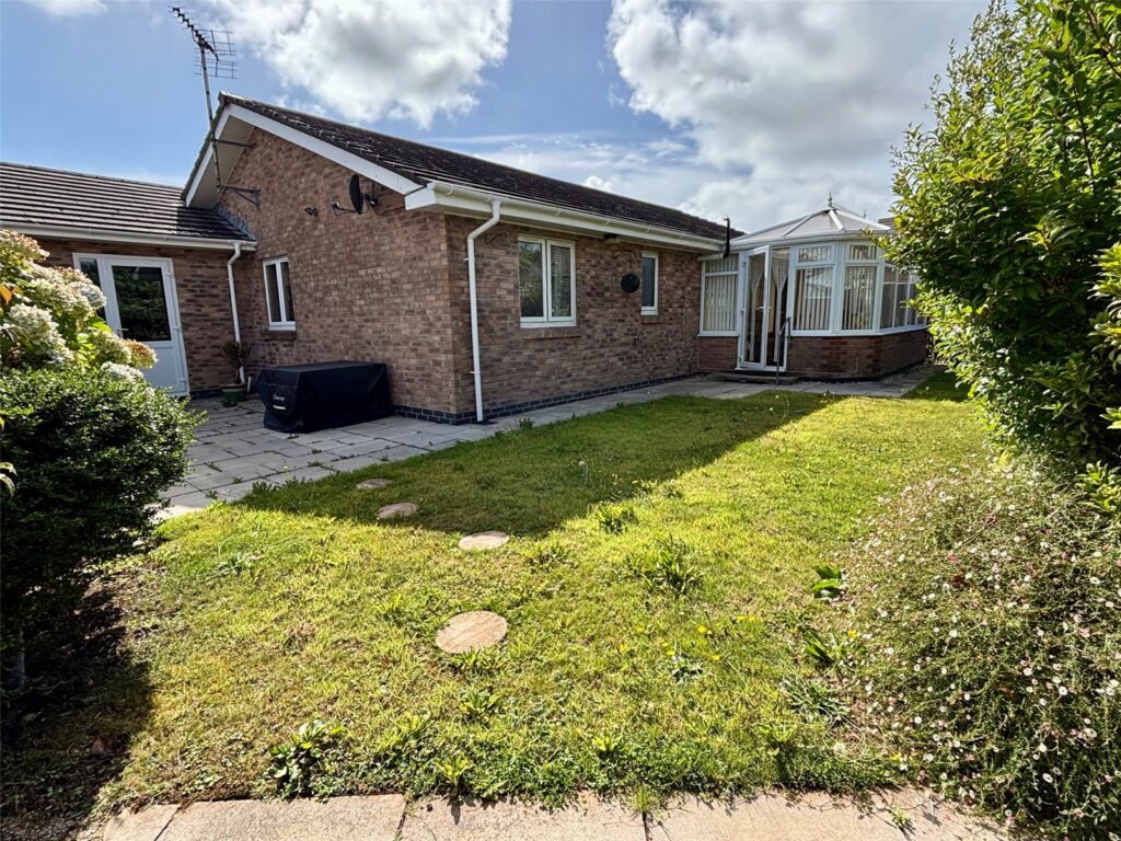 Skomer Drive, Milford Haven, Pembrokeshire, SA73 2RF