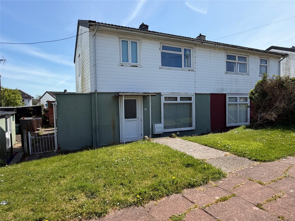 Milton Crescent, Milford Haven, Pembrokeshire, SA73 2QR