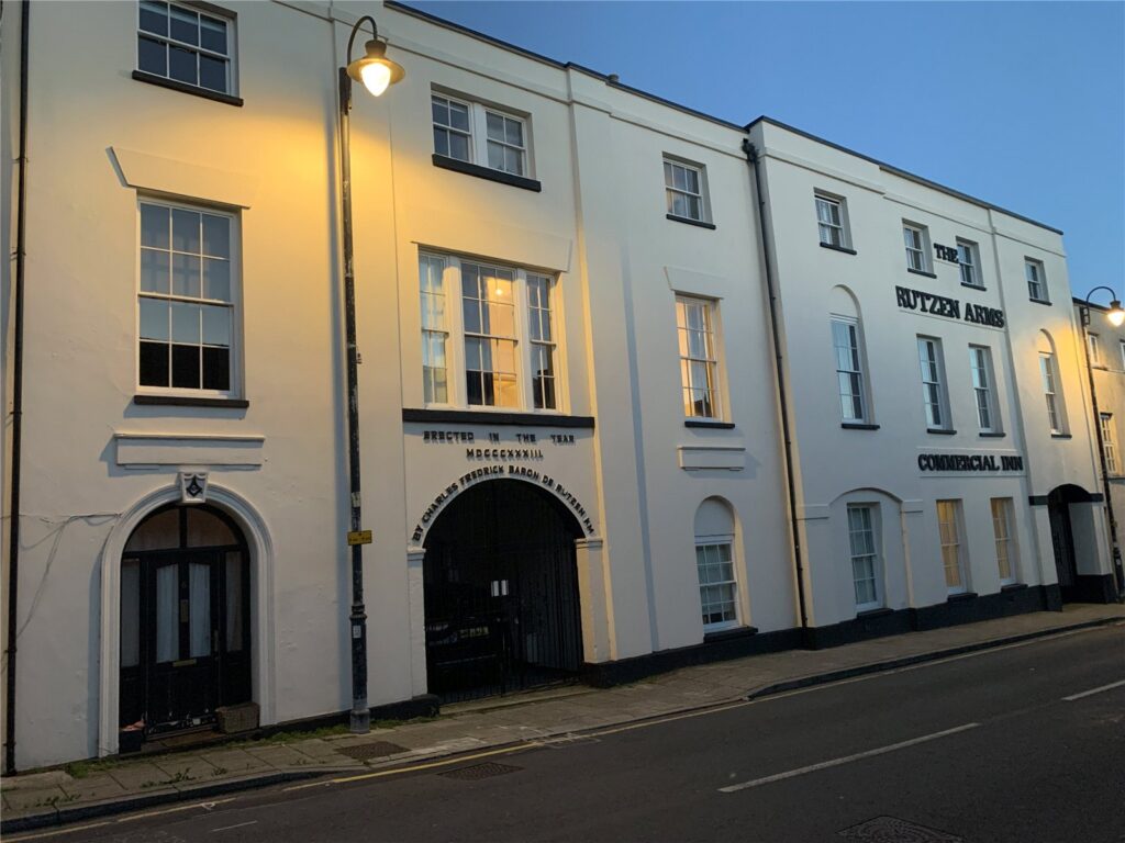 Derutzen, Market Street, Narberth, Pembrokeshire, SA67 7AX
