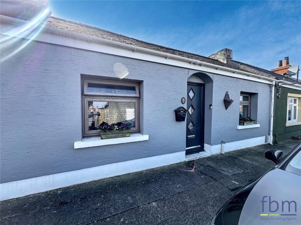 Picton Place, Pembroke Dock, Pembrokeshire, SA72 6BQ