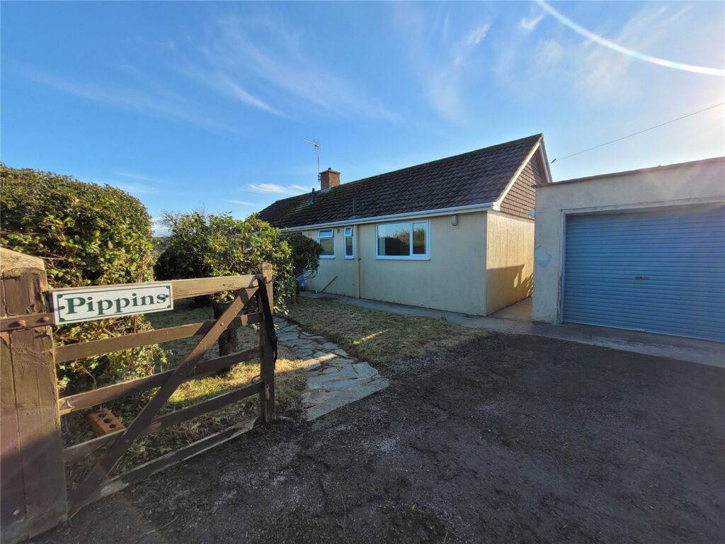Lawrenny Road, Cresselly, Kilgetty, Pembrokeshire, SA68 0SY