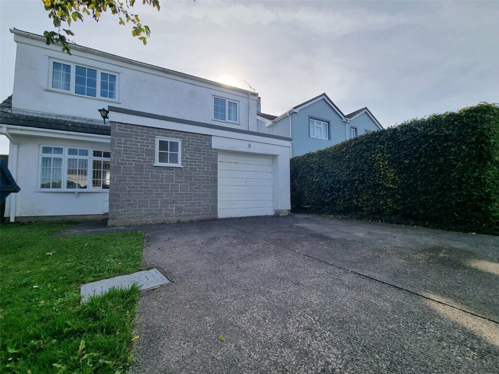 Lords Meadow View, Pembroke, Pembrokeshire, SA71 4BA