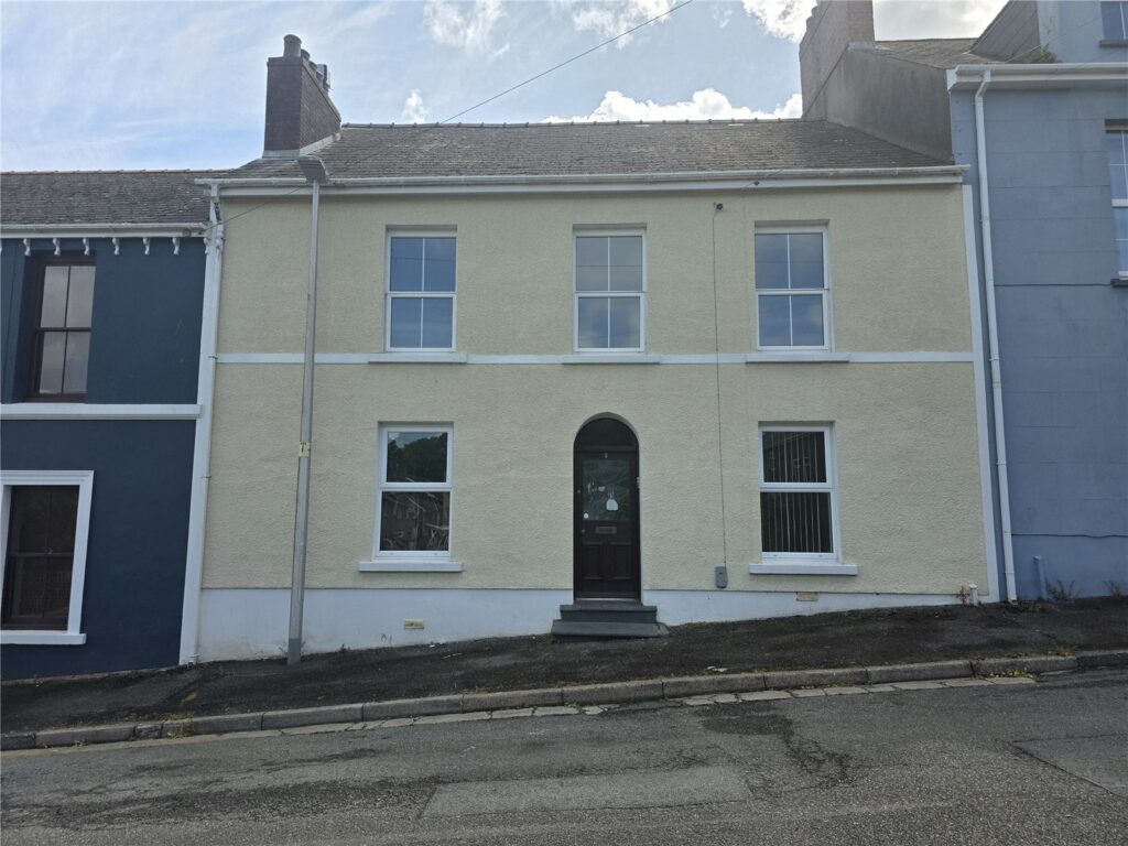 Cumby Terrace, Pembroke Dock, Pembrokeshire, SA72 6YA