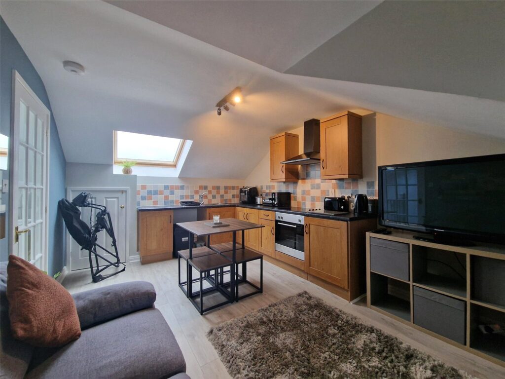 Co-op Lane, Pembroke Dock, Pembrokeshire, SA72 6XL