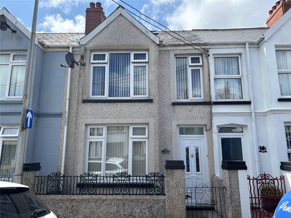 Shakespeare Avenue, Milford Haven, Pembrokeshire, SA73 2JJ