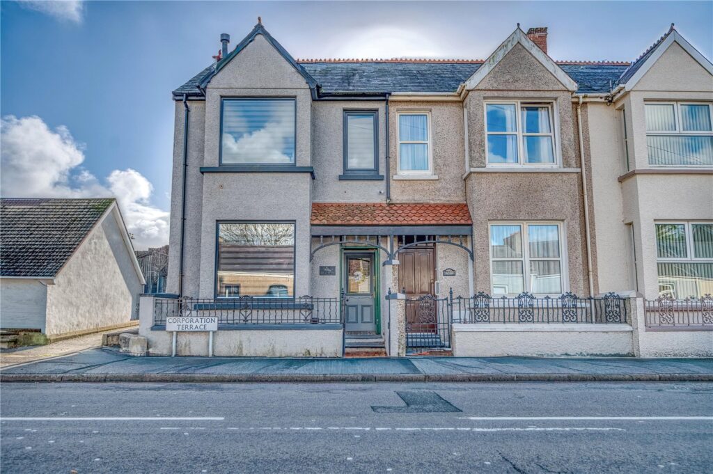 Corporation Terrace, Pembroke Dock, Pembrokeshire, SA72 6PH