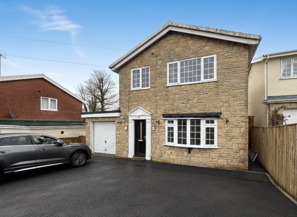 Grove Drive, Pembroke, Pembrokeshire, SA71 5QB