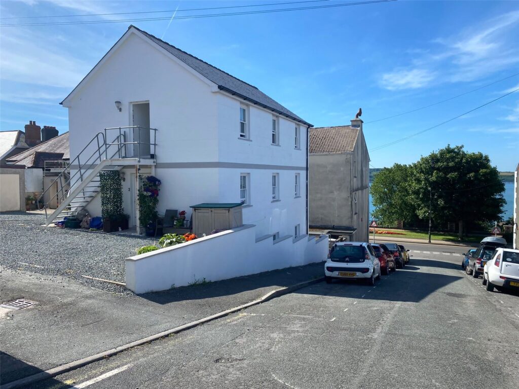 Francis Street, Milford Haven, Pembrokeshire, SA73 2DF