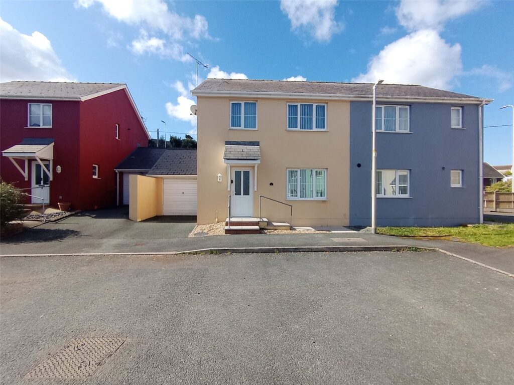 Hubberston Court, Hubberston, Milford Haven, Pembrokeshire, SA73 3PW