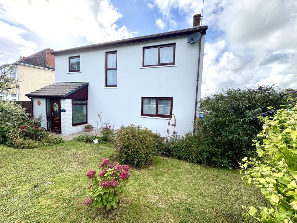 Lamack Vale, Tenby, Pembrokeshire, SA70 8DN