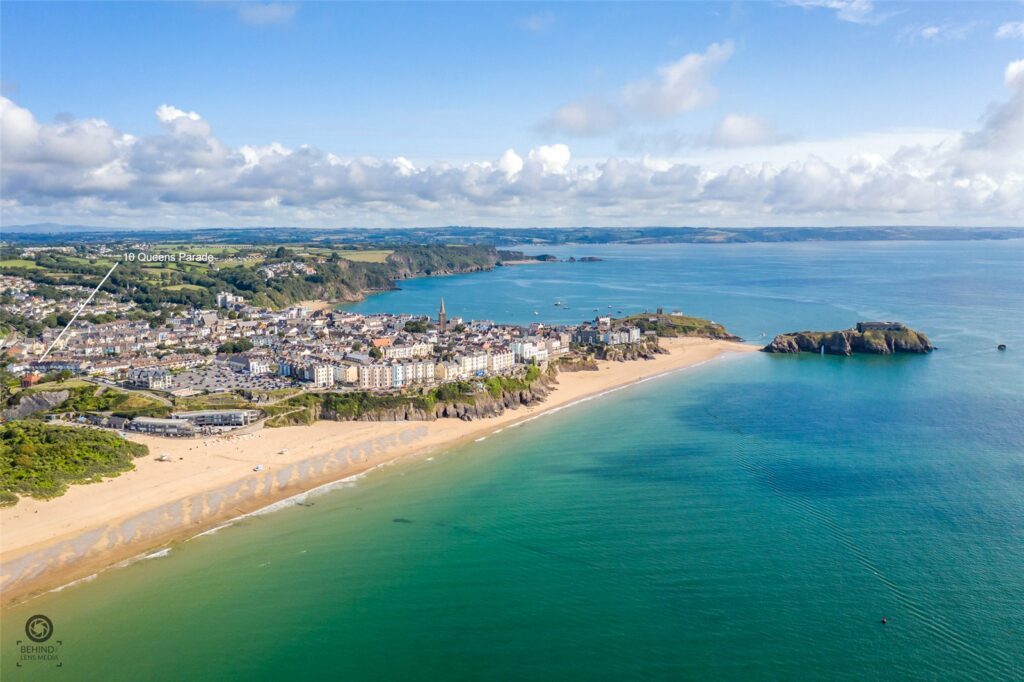 Queens Parade, Tenby, Pembrokeshire, SA70 7EH