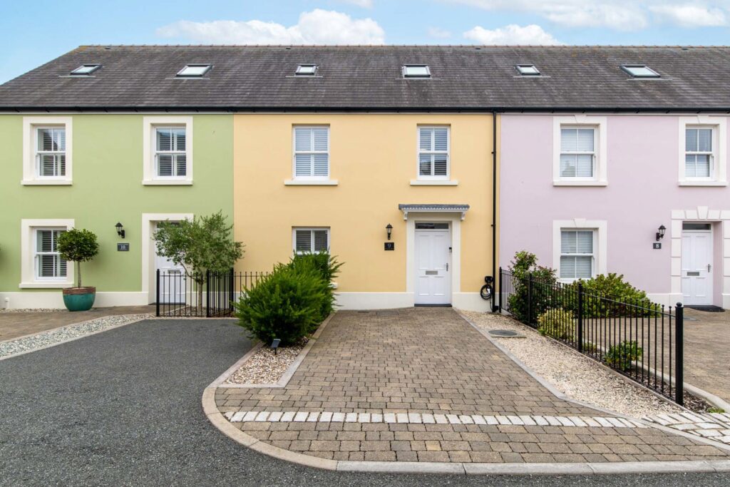 Cottage Mews, Tenby, Pembrokeshire, SA70 7EN