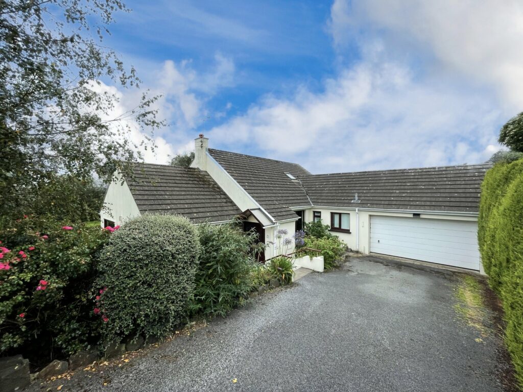 Strawberry Gardens, Penally, Tenby, Pembrokeshire, SA70 7QF