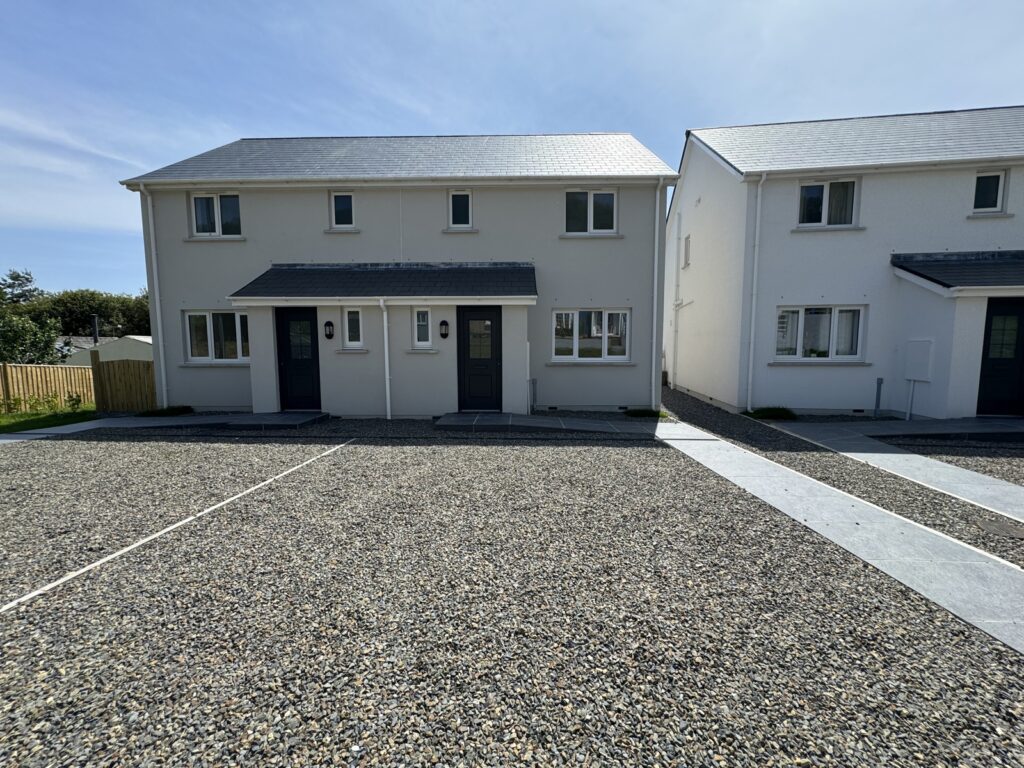 Dukes Meadow, Pendine, Carmarthen, Carmarthenshire, SA33 4UG