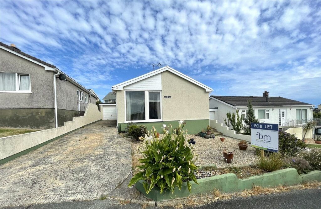 Upper Hill Park, Tenby, Pembrokeshire, SA70 8JE