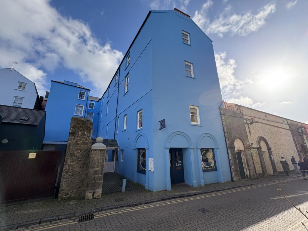 Upper Frog Street, Tenby, Pembrokeshire, SA70 7JG