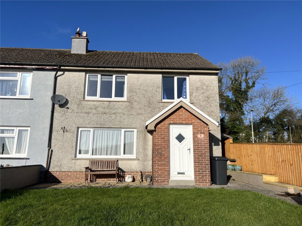Woodfield Avenue, Kilgetty, Pembrokeshire, SA68 0UT