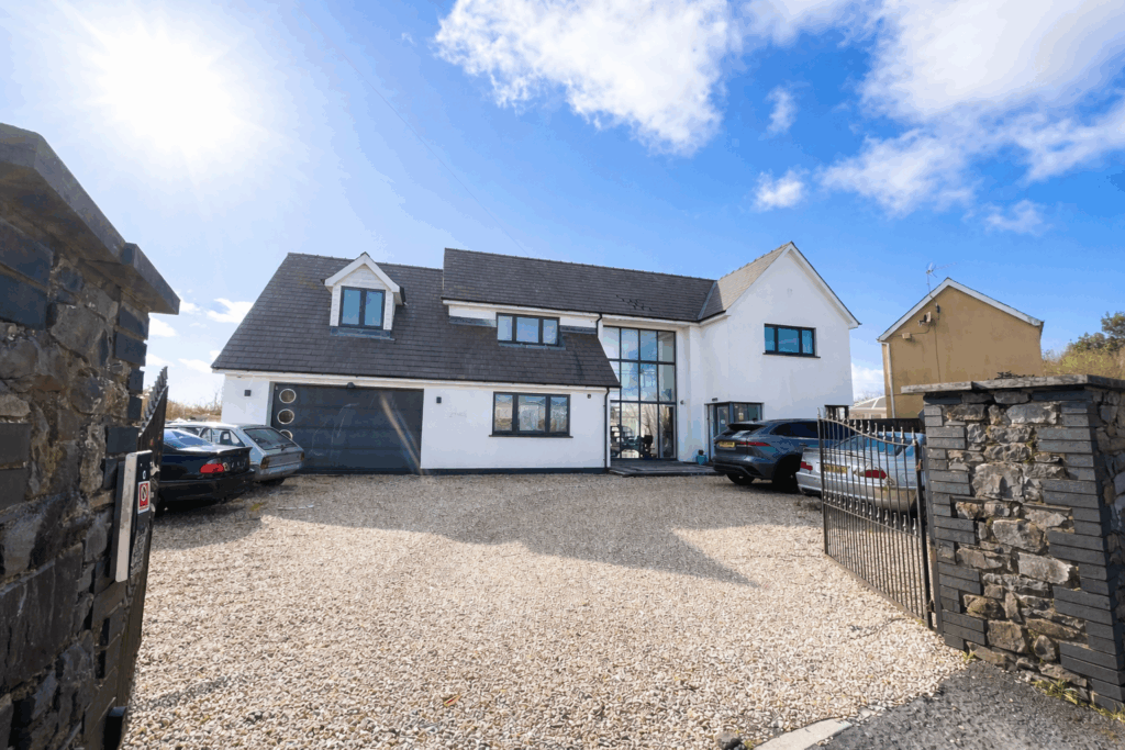 Kingsmoor Road, Kilgetty, Pembrokeshire, SA68 0QP
