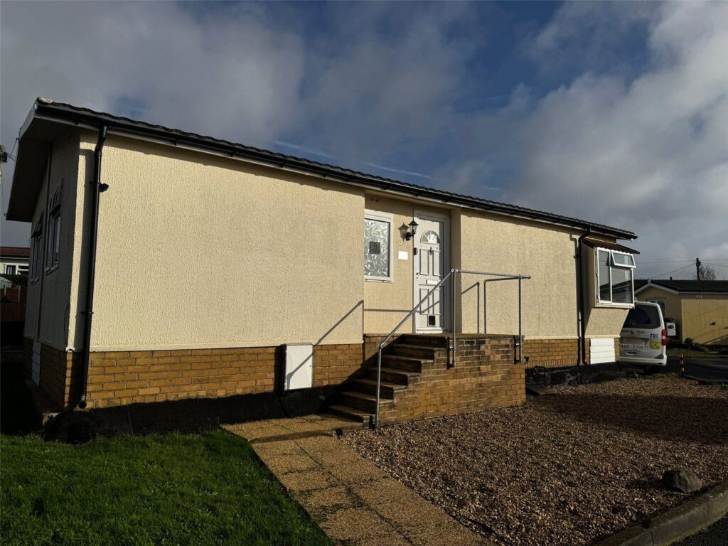 Hill Farm Park, Pembroke Dock, Pembrokeshire, SA72 6QD