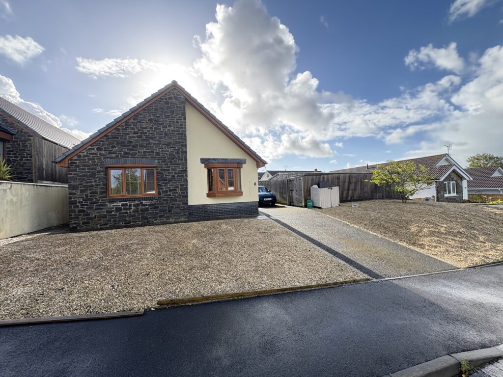 Newton Heights, Kilgetty, Pembrokeshire, SA68 0ZB