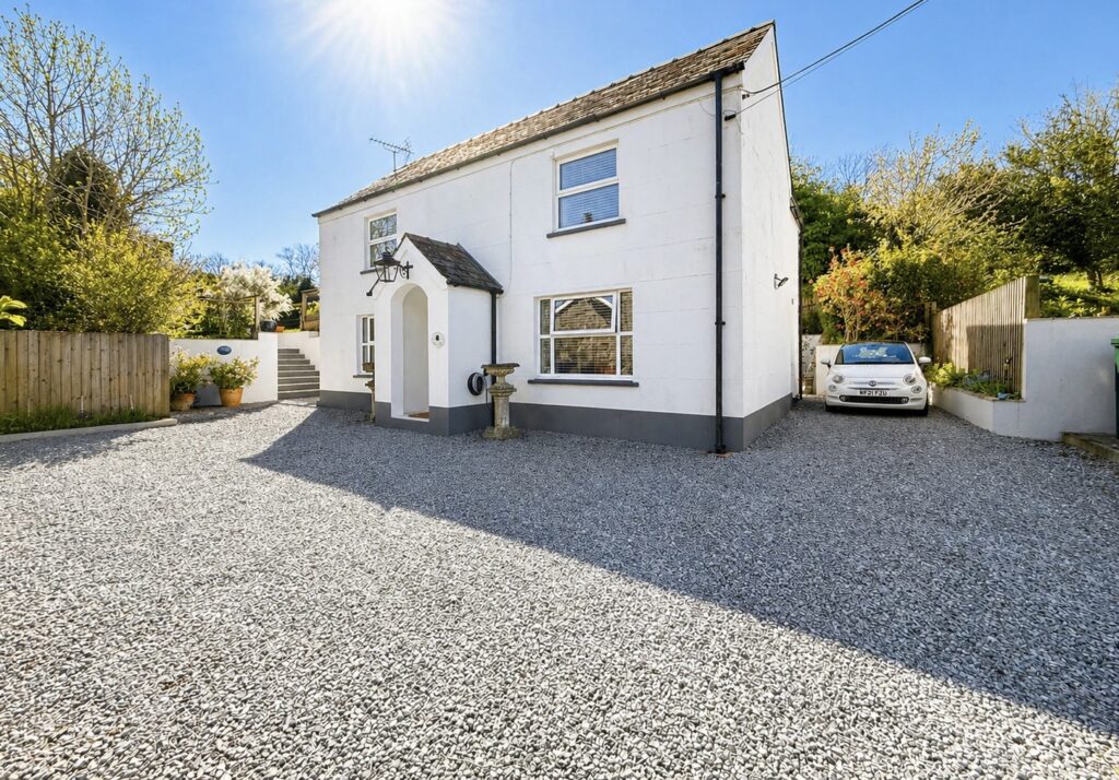 The Bridge, Narberth, Pembrokeshire, SA67 8QZ
